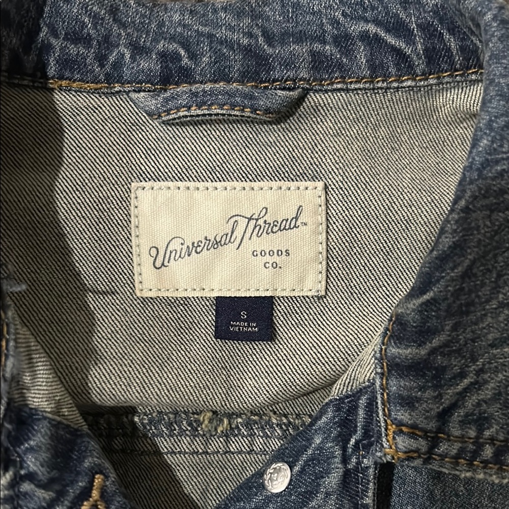 Universal Thread Blue Jean Jacket - Picture 2 of 5
